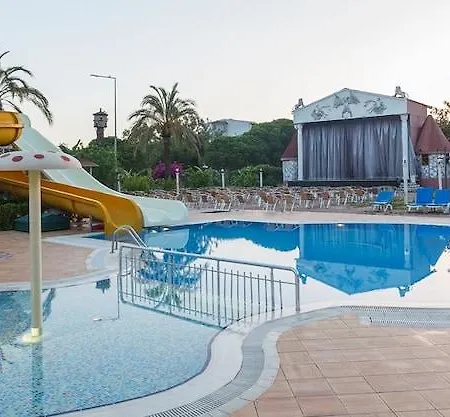 Semesteranläggning (resort) Venus 4*