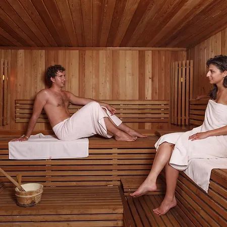 Semesteranläggning (resort) Venus 4*