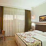 Venus Resort 4*